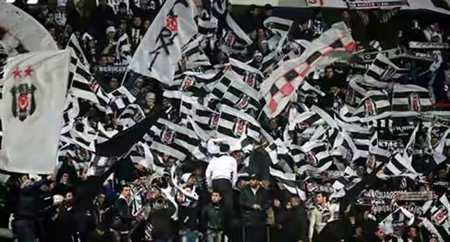 Beşiktaş, Fenerahçe ve Galatasaray'ı ikiye katladı